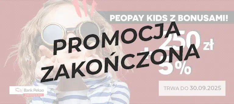Promocja Banku Pekao dla konta PeoPay KIDS – 250 zł premii i 5% na koncie oszczędnościowym. Po lewej stronie uśmiechnięte dziecko w ciemnych okrągłych okularach i koszulce w paski, wskazujące palcami do przodu. W tle czerwone tło z logo Banku Pekao. Po prawej stronie tekst o bonusie i data zakończenia promocji: 30.09.2025. Po środku przezroczysty napis "PROMOCJA ZAKOŃCZONA".