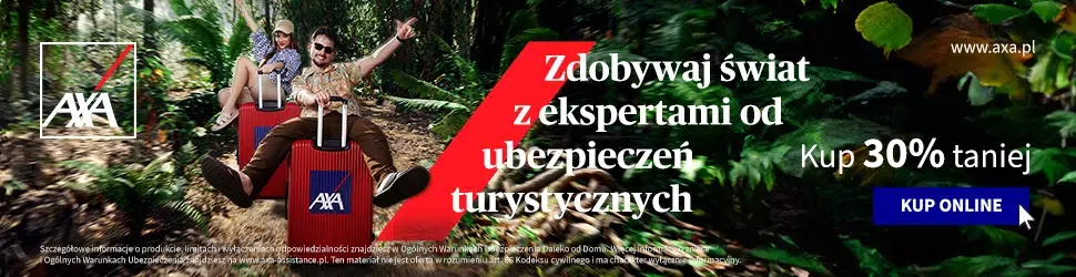 Baner AXA z hasłem ‘Zdobywaj świat z ekspertami od ubezpieczeń turystycznych’. W tle dżungla, para podróżników jadących na walizkach oraz informacja ‘Kup 30% taniej’ z przyciskiem ‘Kup online’.