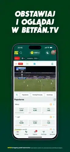 Zrzut ekranu aplikacji BETFAN prezentujący funkcję BETFAN.TV. Na ekranie smartfona widoczna jest transmisja meczu piłkarskiego na żywo, aktualne kursy bukmacherskie oraz dolne menu umożliwiające przejście do oferty, kuponu, promocji i transmisji sportowych.