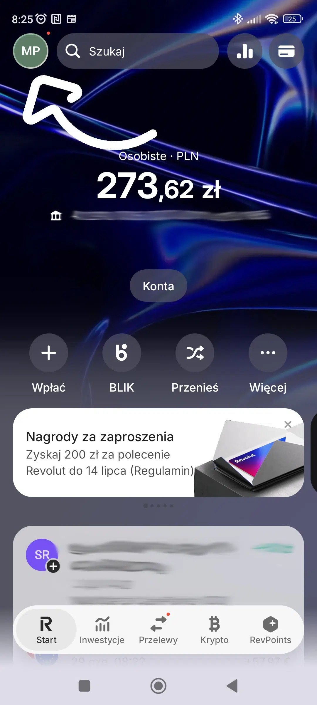 Ekran główny aplikacji Revolut z zaznaczonym zdjęciem profilowym użytkownika, z poziomu którego można przejść do programu poleceń i zapraszania znajomych.