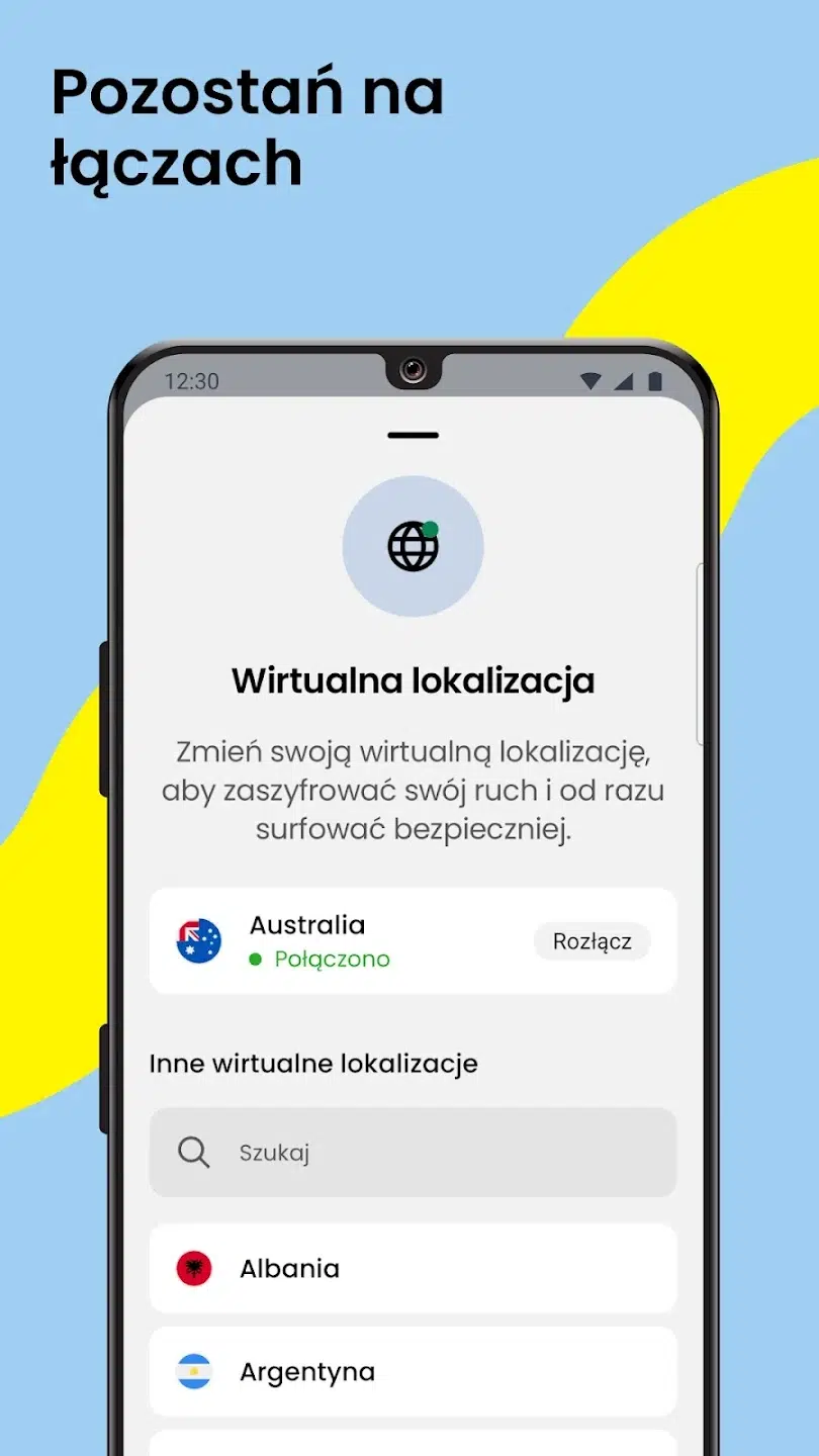 Grafika promująca aplikację Saily z hasłem „Pozostań na łączach”. Na ekranie smartfona widoczna jest funkcja Wirtualna lokalizacja, umożliwiająca zmianę lokalizacji internetowej i szyfrowanie ruchu. Przykładowo aktywne jest połączenie z Australią, a poniżej dostępna jest lista innych lokalizacji do wyboru.