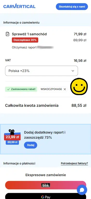 Mobilny zrzut ekranu przedstawiający podsumowanie zamówienia w serwisie carVertical z aktywnym kodem rabatowym WSKOCZPOKASE. Widoczna jest informacja o zastosowaniu 20% rabatu oraz komunikat „Zastosowano rabat!”, potwierdzający poprawne naliczenie zniżki przed opłaceniem raportu historii pojazdu.